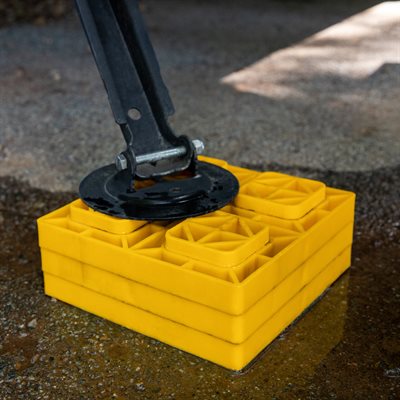 Camco RV Fasten Leveling Blocks - W / T-Handle,2X2, Yellow -10/Pack - 44512